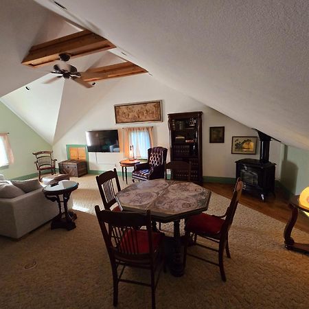The 1883 Peabody House Bed & Breakfast 유레카 스프링스 외부 사진
