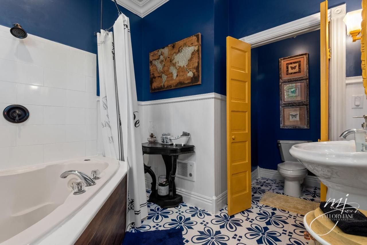 The 1883 Peabody House Bed & Breakfast 유레카 스프링스 외부 사진