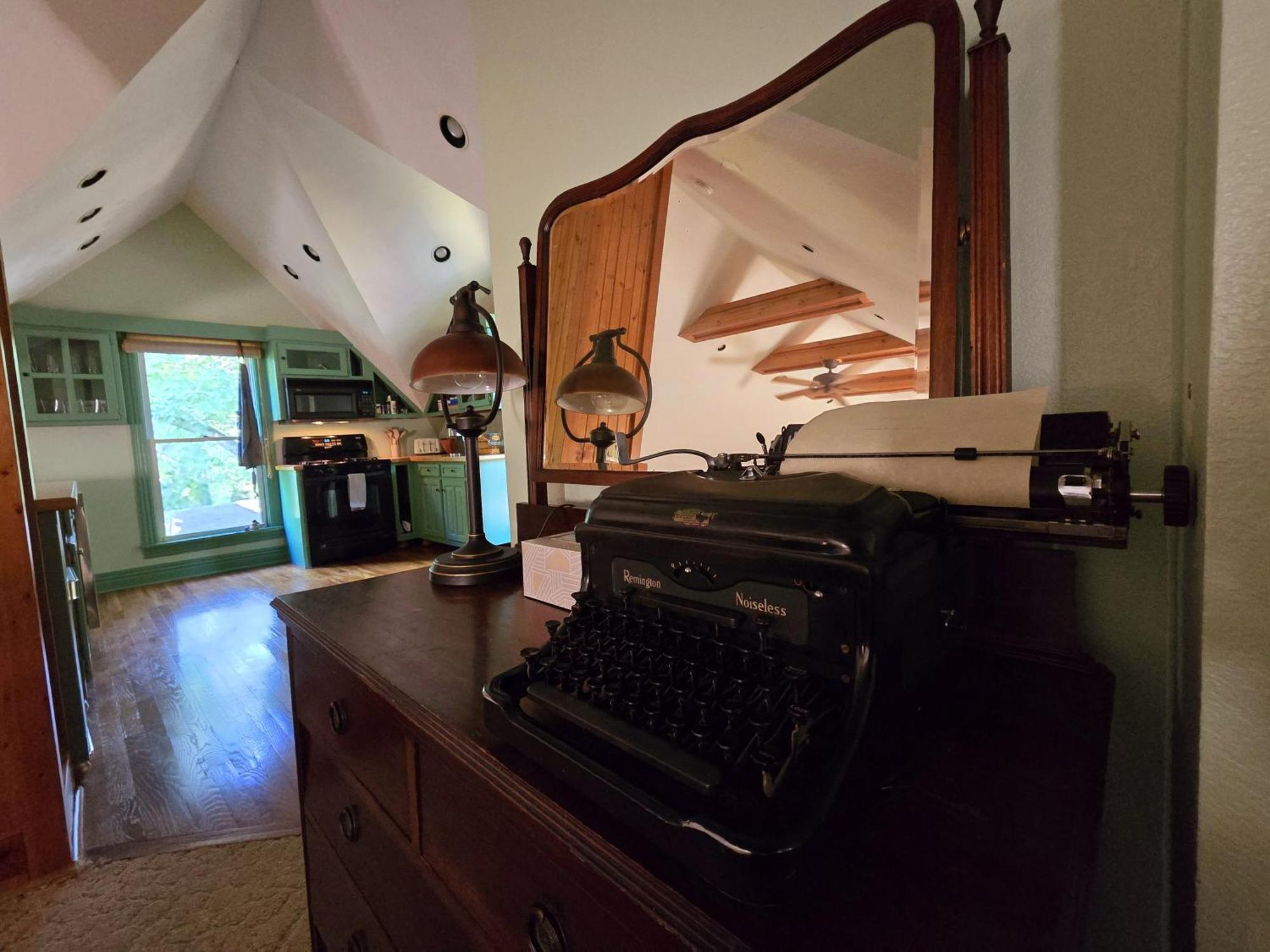 The 1883 Peabody House Bed & Breakfast 유레카 스프링스 외부 사진